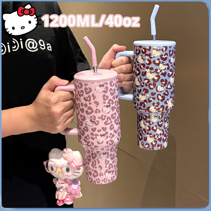 【⚡พร้อมส่ง】แก้ว kitty แก้วเก็บความเย็น1200ML/40oz ความจุขนาดใหญ่ มาพร้อมหลอดดูดสแตนเลส ดีไซน์สุดคิวท์
