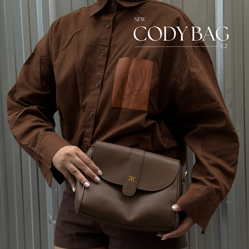 KLEAR.STUDIO -  NEW !!!! CODY BAG V.2 กระเป๋าแฟชั่นผู้ชายและผู้หญิง สไตน์เรียบหรู ทันสมัย