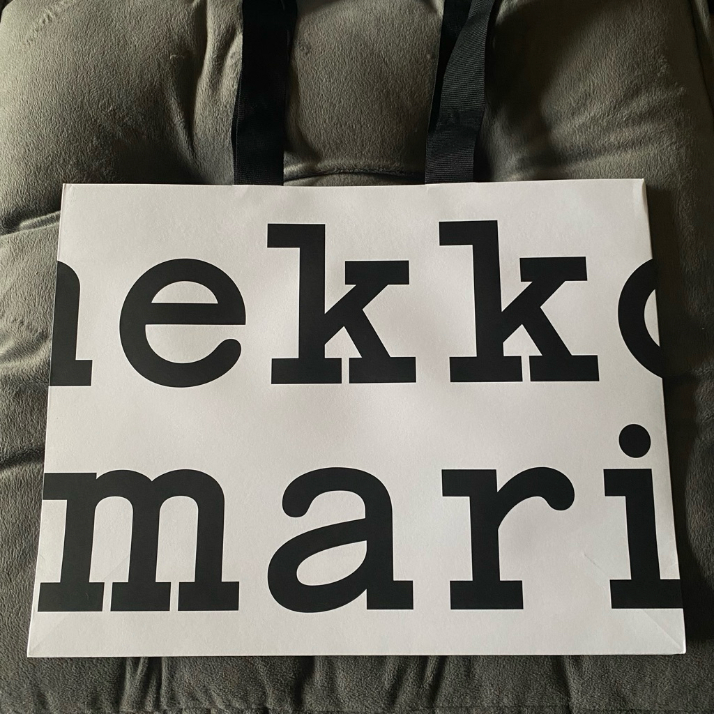 ถุงกระดาษ Marimekko ของแท้ ขนาด 12“x9.3”x3.5” 1