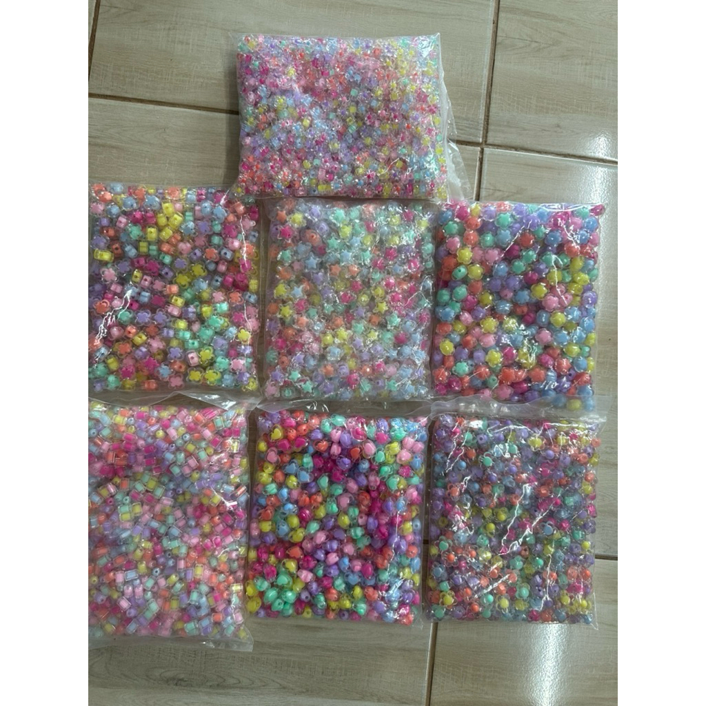 ลูกปัดอะคริลิคสอดไส้ถุง500กรัมมีแบบหลักหลายให้เลือก