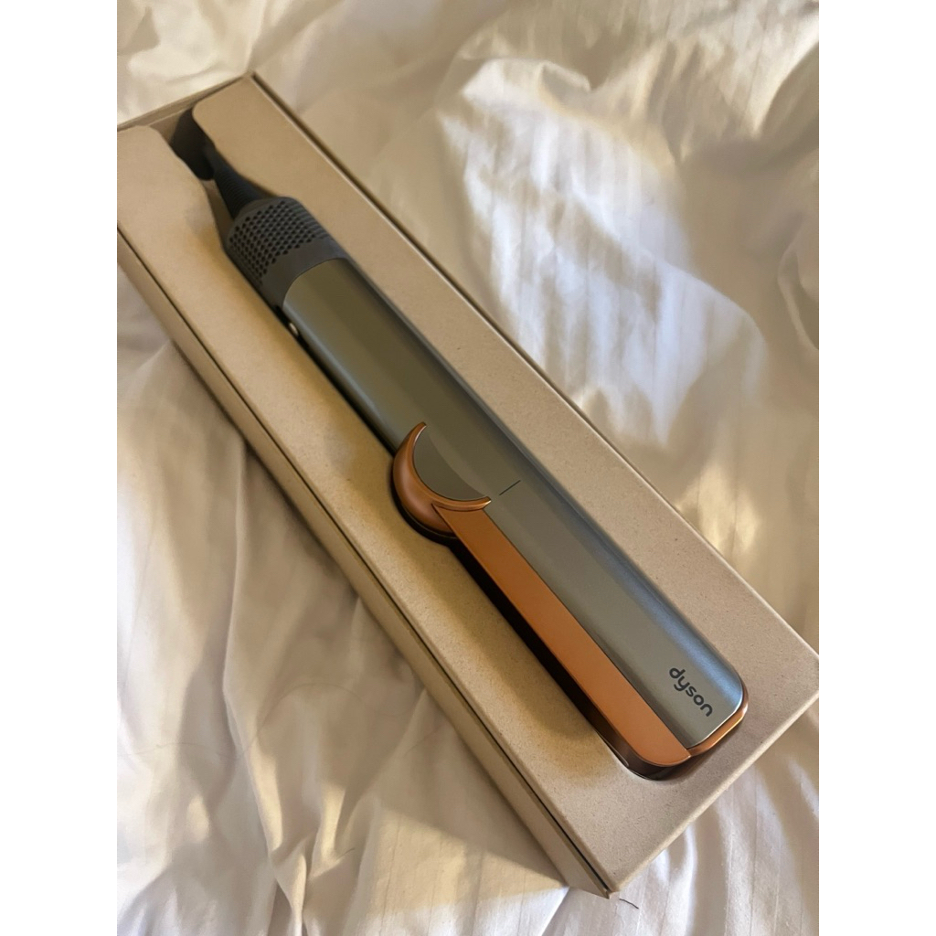 Dyson Airstrait มือสอง สภาพใหม่99.99% ใช้งานน้อยมาก