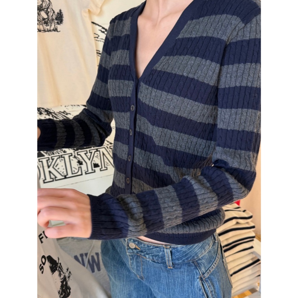 (พร้อมส่ง) BrandyMelville Zoe V-Neck Striped Cardigan เสื้อคาร์ดิแกน เสื้อแขนยาว ของแท้จากช็อป