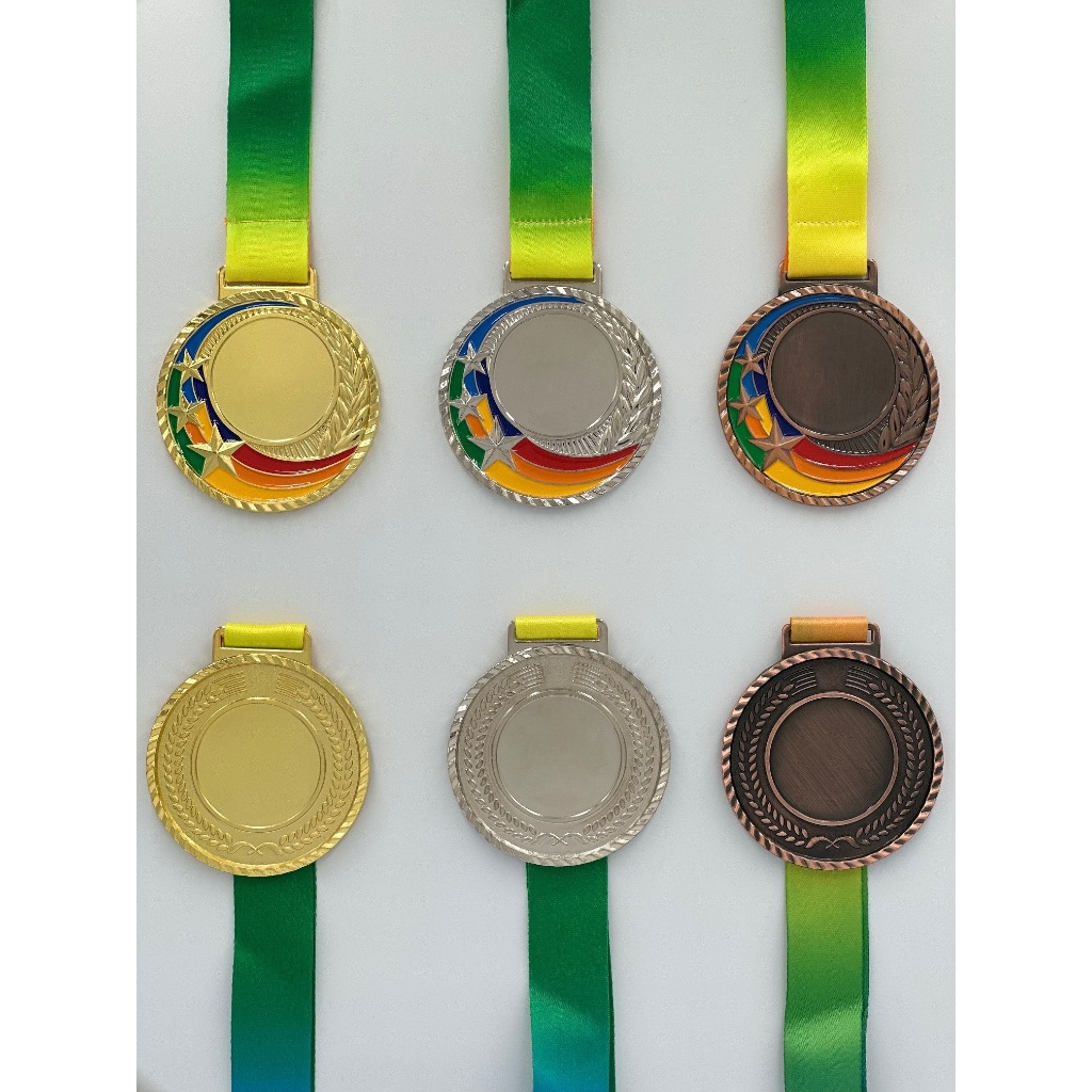 07เหรียญรางวัลโลหะ ใส่โลโก้ได้ 2 ด้าน พร้อมสายคล้อง  (ทำสติ๊กเกอร์ข้อความหรือโลโก้ให้ฟรี)