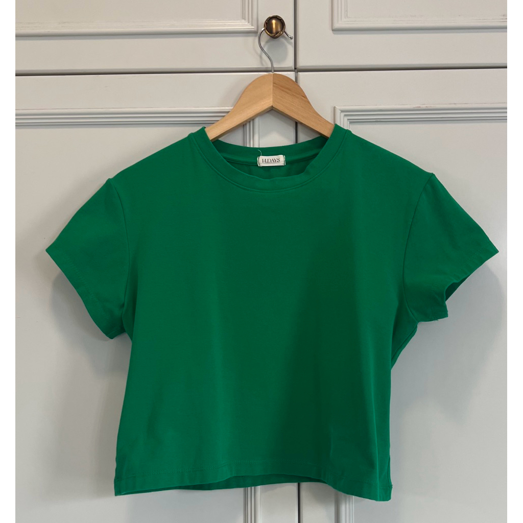 เสื้อยืดคอกลมทรงครอปป้าย14day