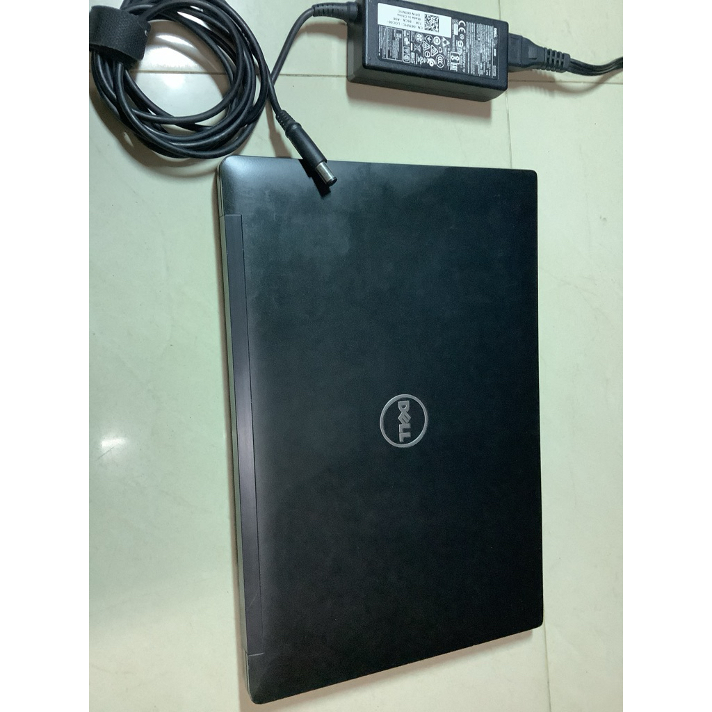 Notebook i7 Dell E7480 บอดี้ตำหนิข้างๆ win11,Core i7-6600u gen6 Cpu 2.66 GHz 4core ,DDR4 8GB,SSD nvM