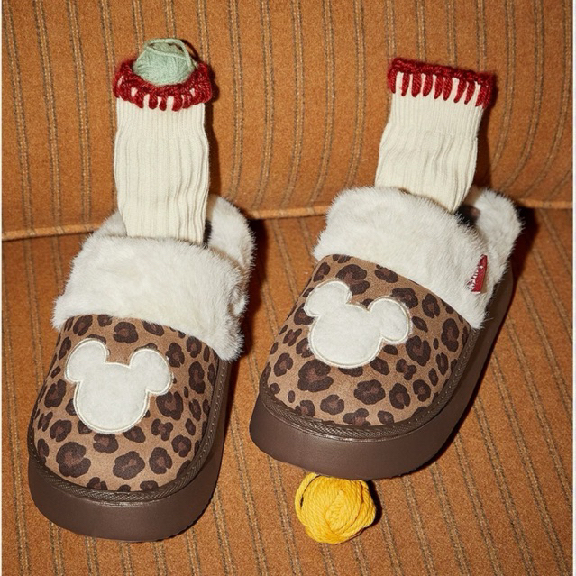 (พรี) รองเท้า Gukoo × Disney  Leopard Cozy 🤎✨สุดนุ่มอุ่นคู่เท้า แท้ 100%💯