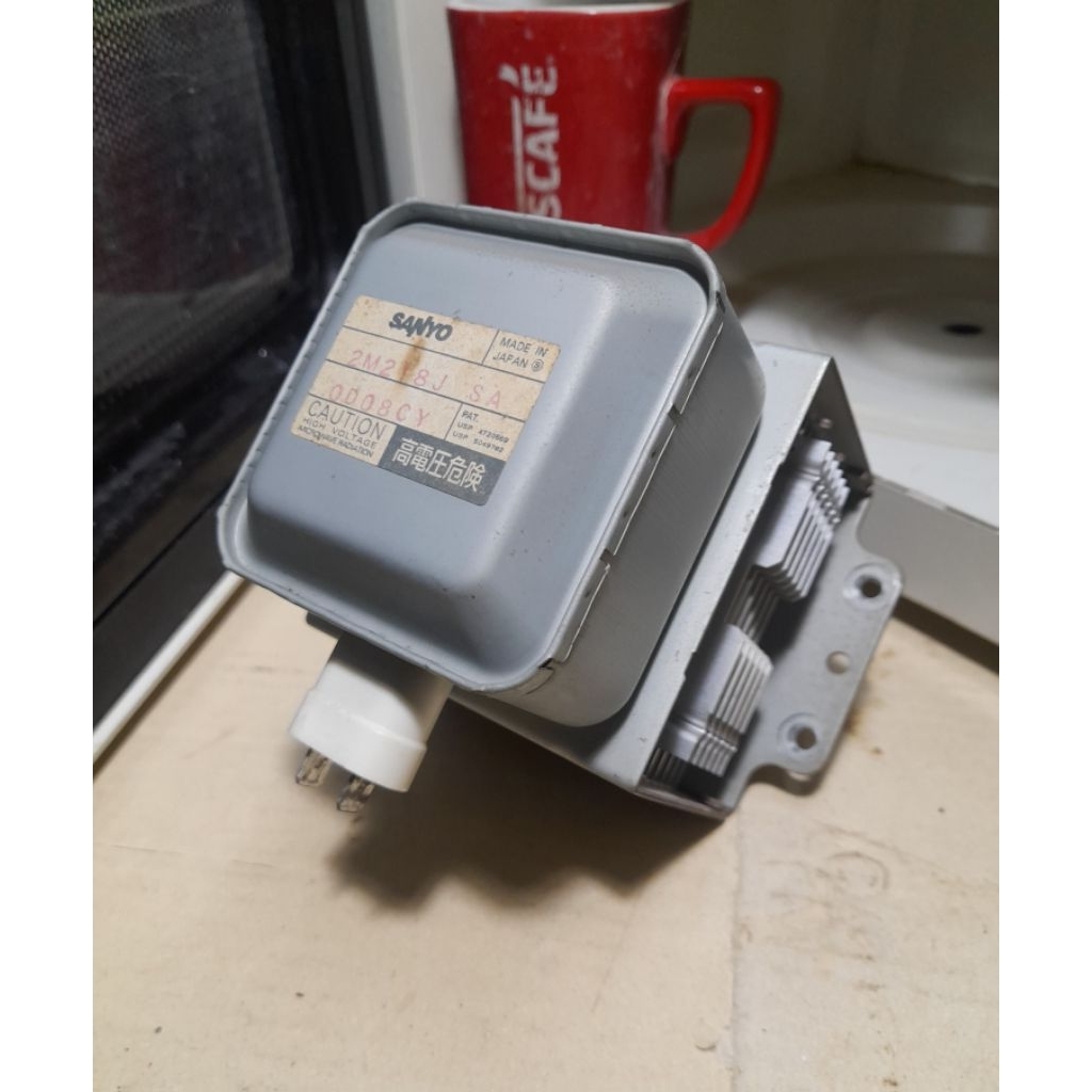 หัวแมคนีตรอนไมโครเวฟ SANYO 2M218J (รูปถ่ายตัวสินค้าจริง) มือสองของแท้ ใช้งานได้ปกติดี