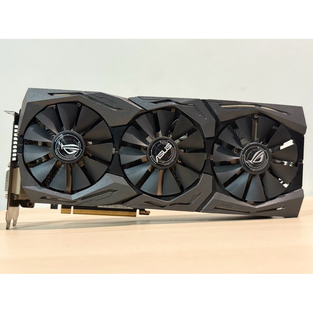 GEFORCE GTX 1080 TI MEMORY : 11 GB GDDR5X 352 BIT