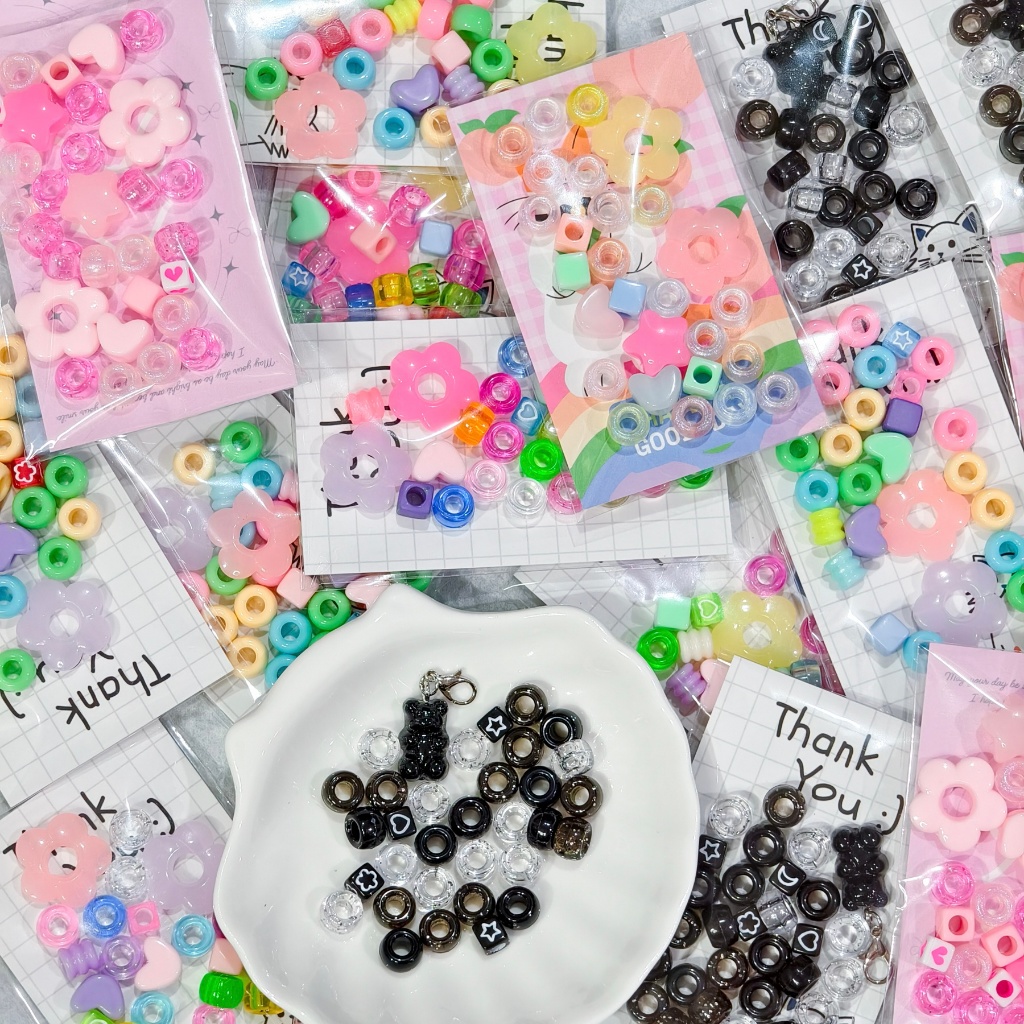 ลูกปัดตกแต่งเชือกรองเท้าผ้าใบ ร้อยเชือกรองเท้านักเรียน จี้ห้อย น่ารัก สีหวาน สีพาสเทล ใส ดำ