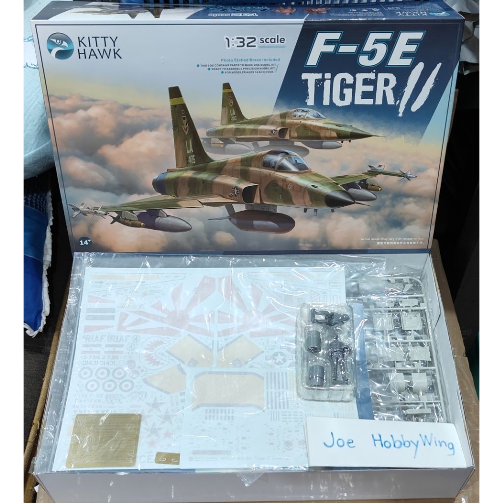 Kitty Hawk 1/32 Northrop F-5E Tiger II