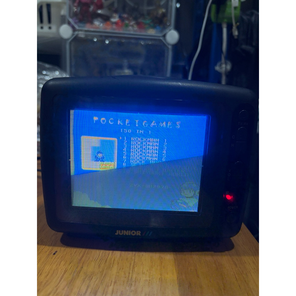 Junior CRT TV Color 6 inches