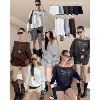 พร้อมส่ง🚩𝗦𝗧𝗨𝗗𝗗𝗘𝗗 𝗘𝗗𝗚𝗘 𝗦𝗪𝗘𝗔𝗧𝗘𝗥🤍🩶🤎เสื้อสเวตเตอร์ปาดไหล่ทรงโอเว…