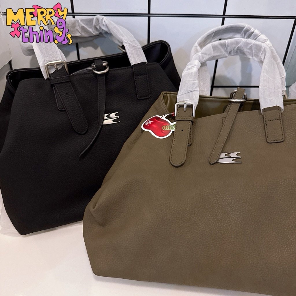 พร้อมส่ง🎱Crying Center Matt Leather bag กระเป๋าหนังใบใหญ่ (ใช้โค้ดลด 10-30% max 1,000) จากช็อปแท้💯