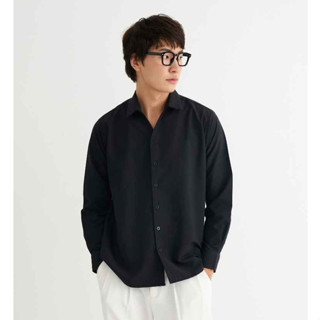 MANMAN OUTFIT เสื้อเชิ้ตแต่งปก V-Neck