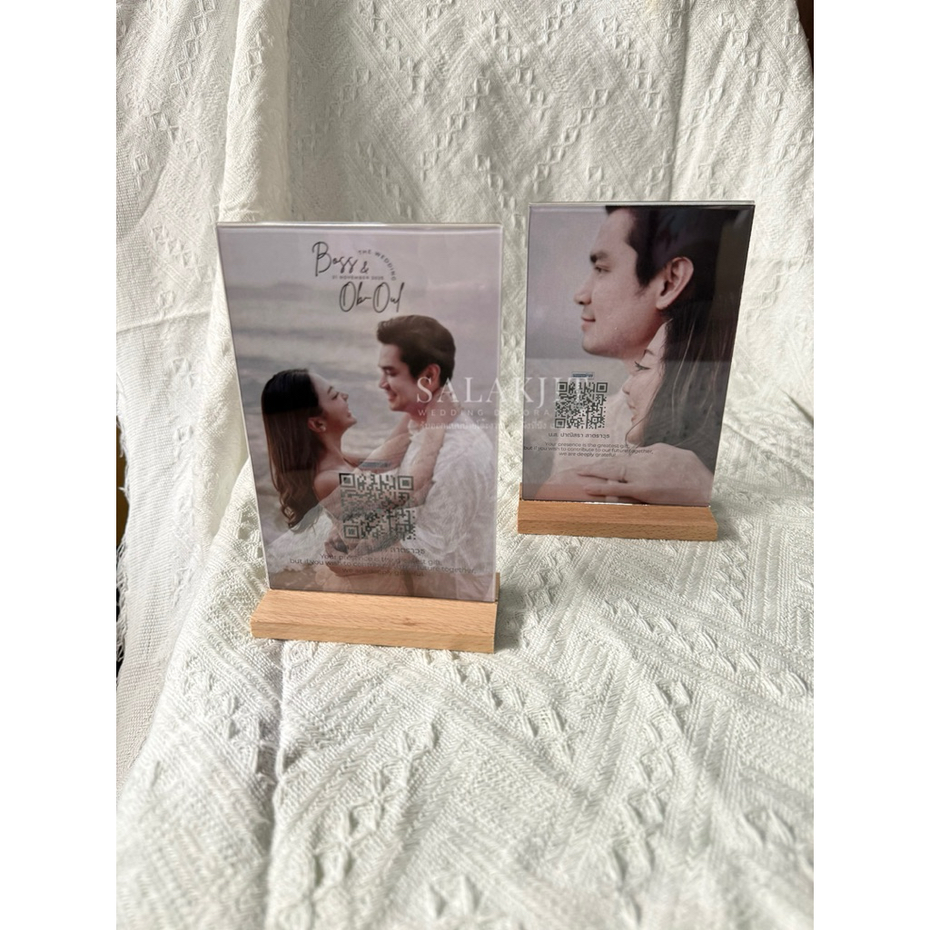 ป้ายสแกนคิวอาร์โค้ดพร้อมที่ตั้งอะคริลิค สองด้าน QR code ขนาด A6 ป้ายสแกนโต๊ะรับซอง ป้ายสแกนงานแต่ง