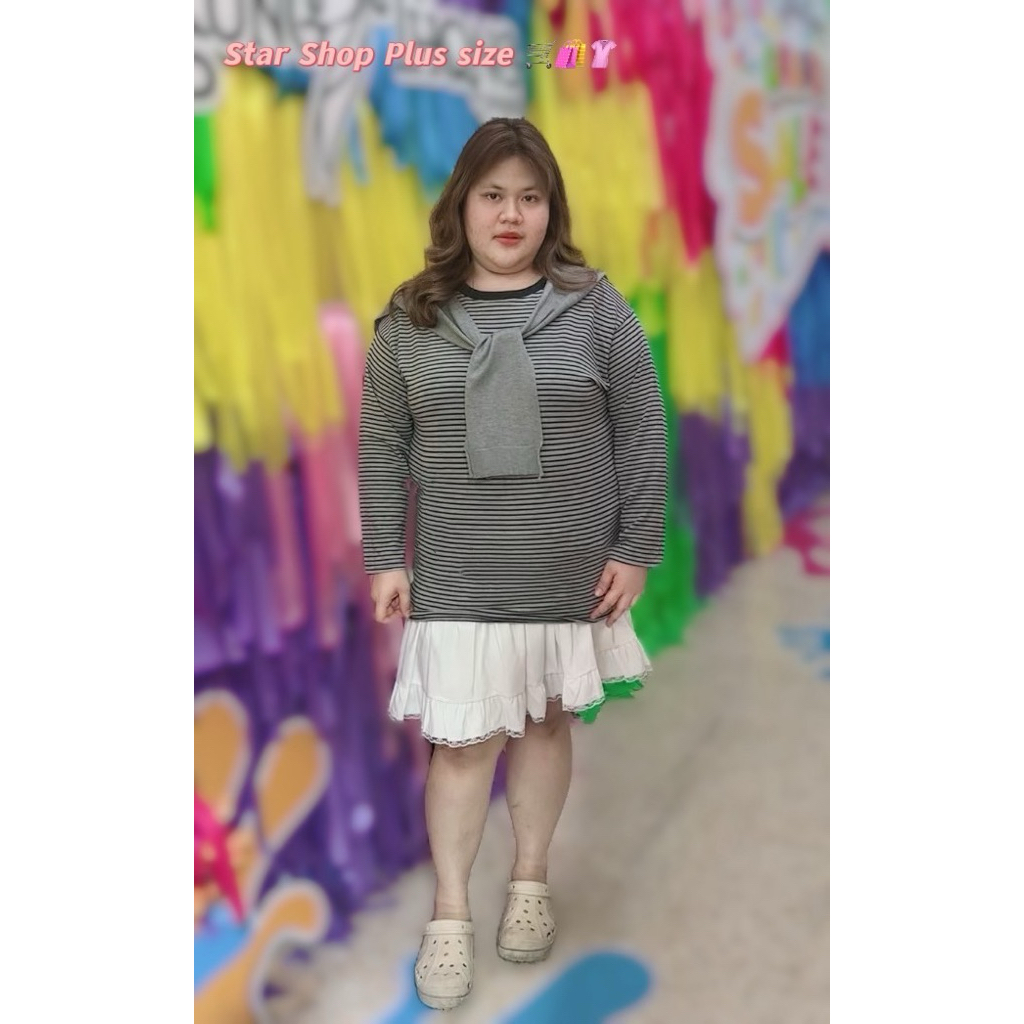 Sale เสื้อยืดแขนยาวลายริ้วแต่งผ้าพันคอไหมพรมถอดได้