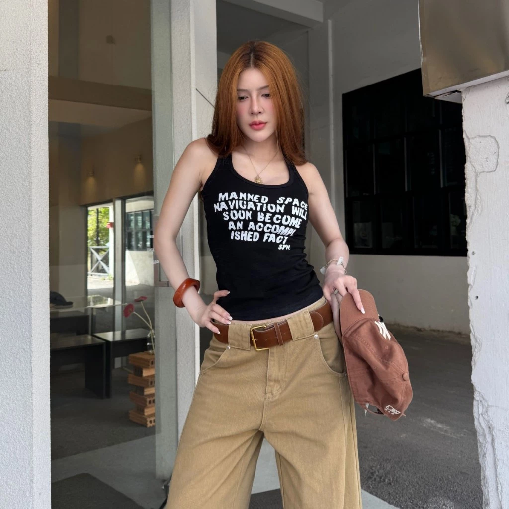 🌈SpinnyHouse🌈เสื้อกล้าม กล้ามเว้าหลัง สกรีนลาย สไตล์ Y2K พร้อมส่ง ผ้ายูนิยืดเยอะมาก สาวอวบใส่ได้ รุ่น กล้ามยูนิ MANKED