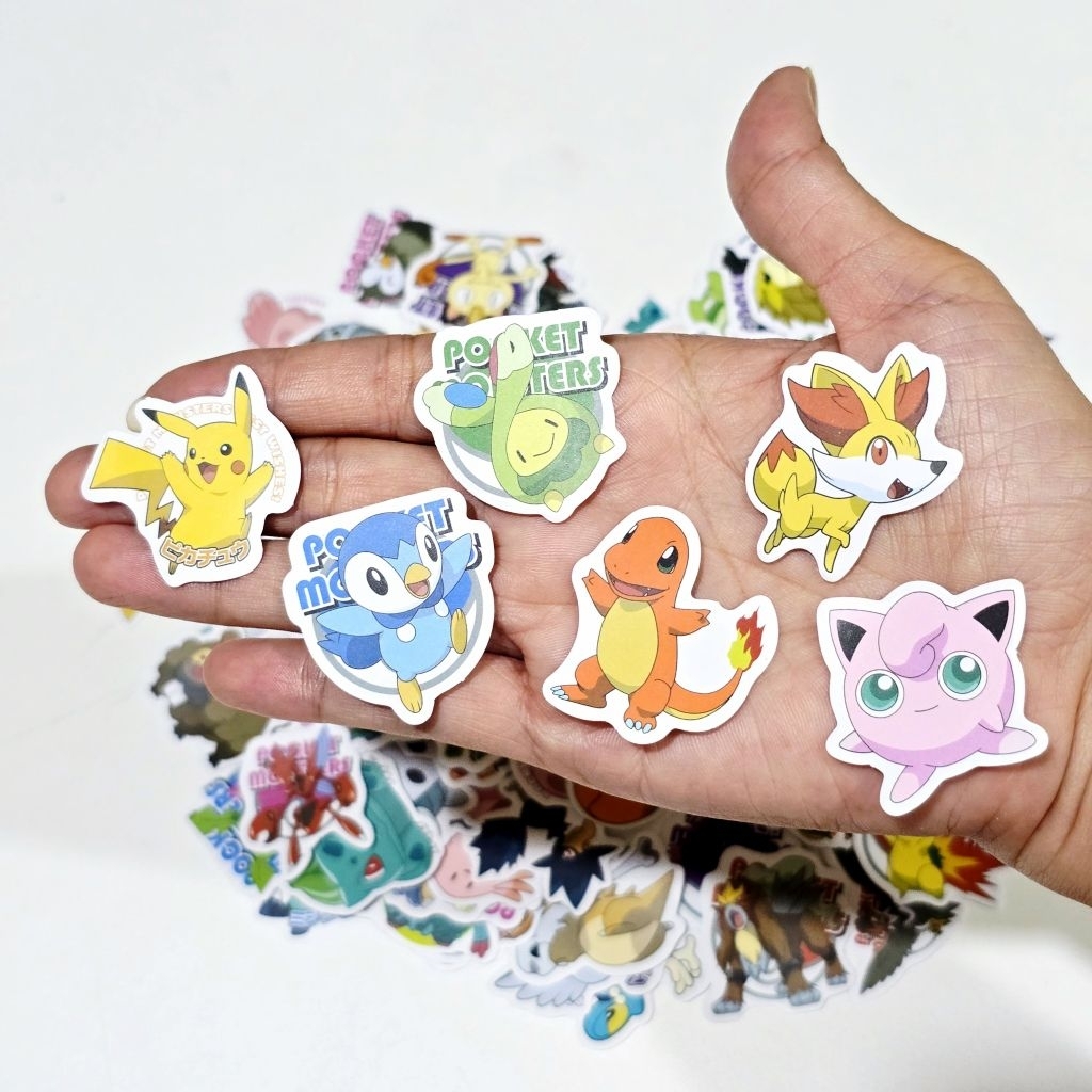 สติ๊กเกอร์ Pokemon โปเกมอน Pikachu ปิกาจู ชิ้นเล็กๆ น่ารักๆ (แพ็ค 100 ชิ้น)