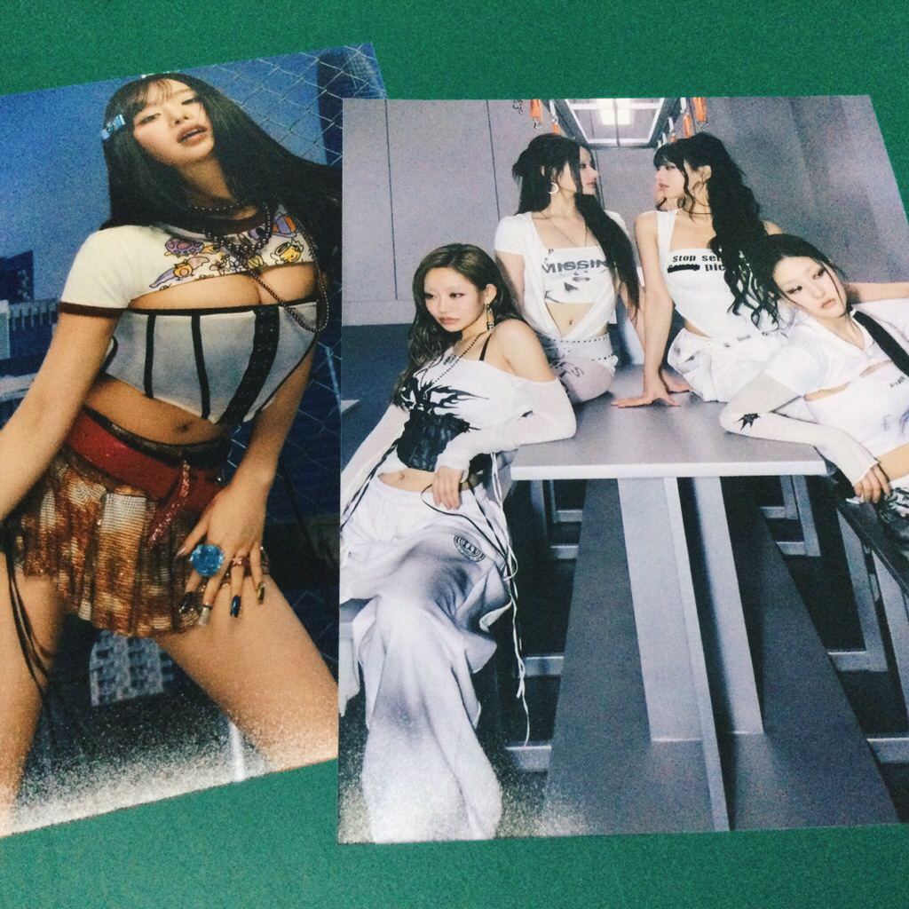 👭🏼💋 KISS OF LIFE : Lips Hips Kiss : 224 Photo set 6”x8” 40-80 บาท 💋👭🏼