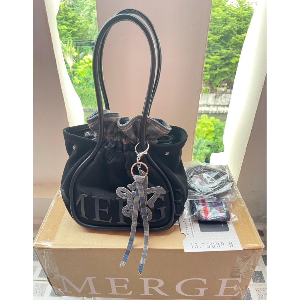 กระเป๋า merge a day bag mini ราคา ถูกที่สุด พร้อมโปรโมชั่น ก.ค. 2026 ...