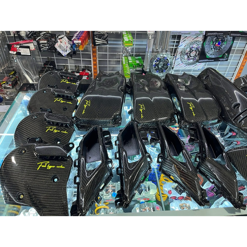 เฟียสคาร์บอนจีออโน่ Fiat hyper carbon อะไหล่เดิมหุ้มคาร์บอนแท้ Cabon ชุดแต่งGiorno ลาย2 ชิ้นงานสวย เงา ฉ่ำ วาว งานแท้