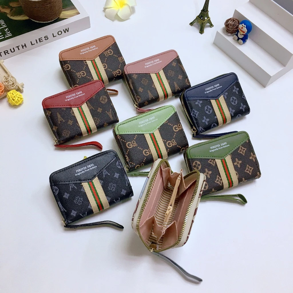 DD081#กระเป๋าสตางค์ใบสั้น 📌มีซิปใบสำหรับใส่เหรียญ 📌มีช่วงใส่บัตรงทั้งหมด4ช่อง 📌วัดสุด:หนังPU รุ่นใหม่!มาใหม่