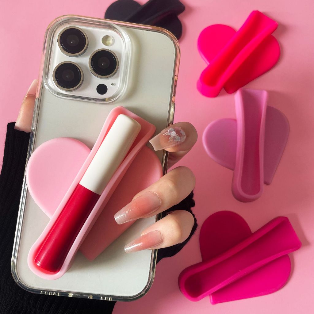 ที่ติดลิปสติกซิลิโคน แปะกาวบนเคสมือถือ พกพาลิปได้สะดวก ดีไซน์หัวใจน่ารัก สีพาสเทล สินค้าพร้อมส่งจากไทย