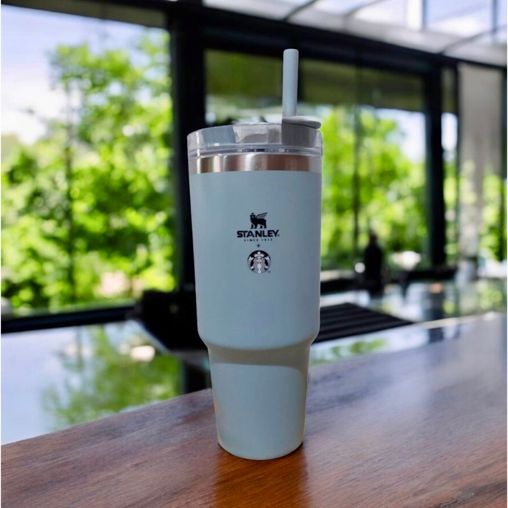 Starbucks Thailand Starbucks x Stanley Adventure Vacuum Quencher Cold Cup 30oz.