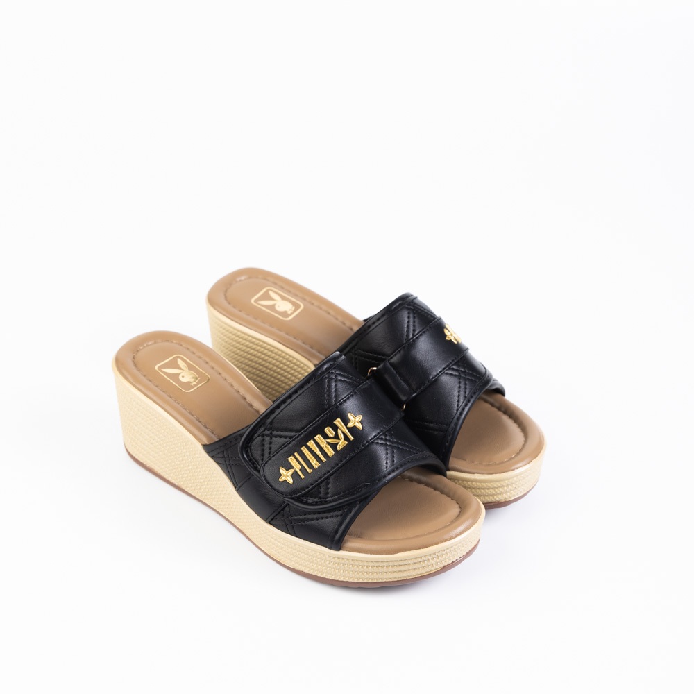 Playboy Wedge shoes รองเท้าส้นสูง(ส้นเตารีด) รหัสST-H251C1205-BK ดีไซน์สายคาดบุนวมติดอะไหล่ทอง
