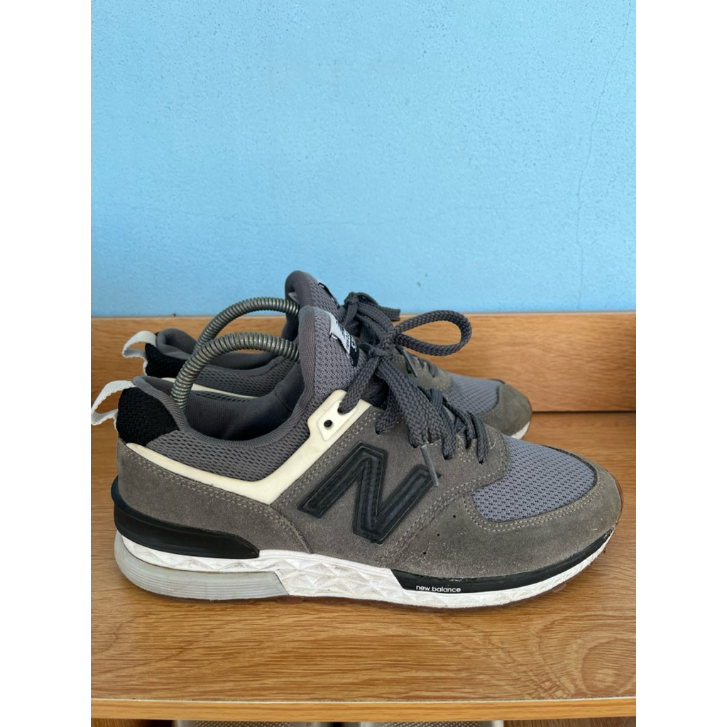 New balance 574 41.5/26 มือสองของแท้