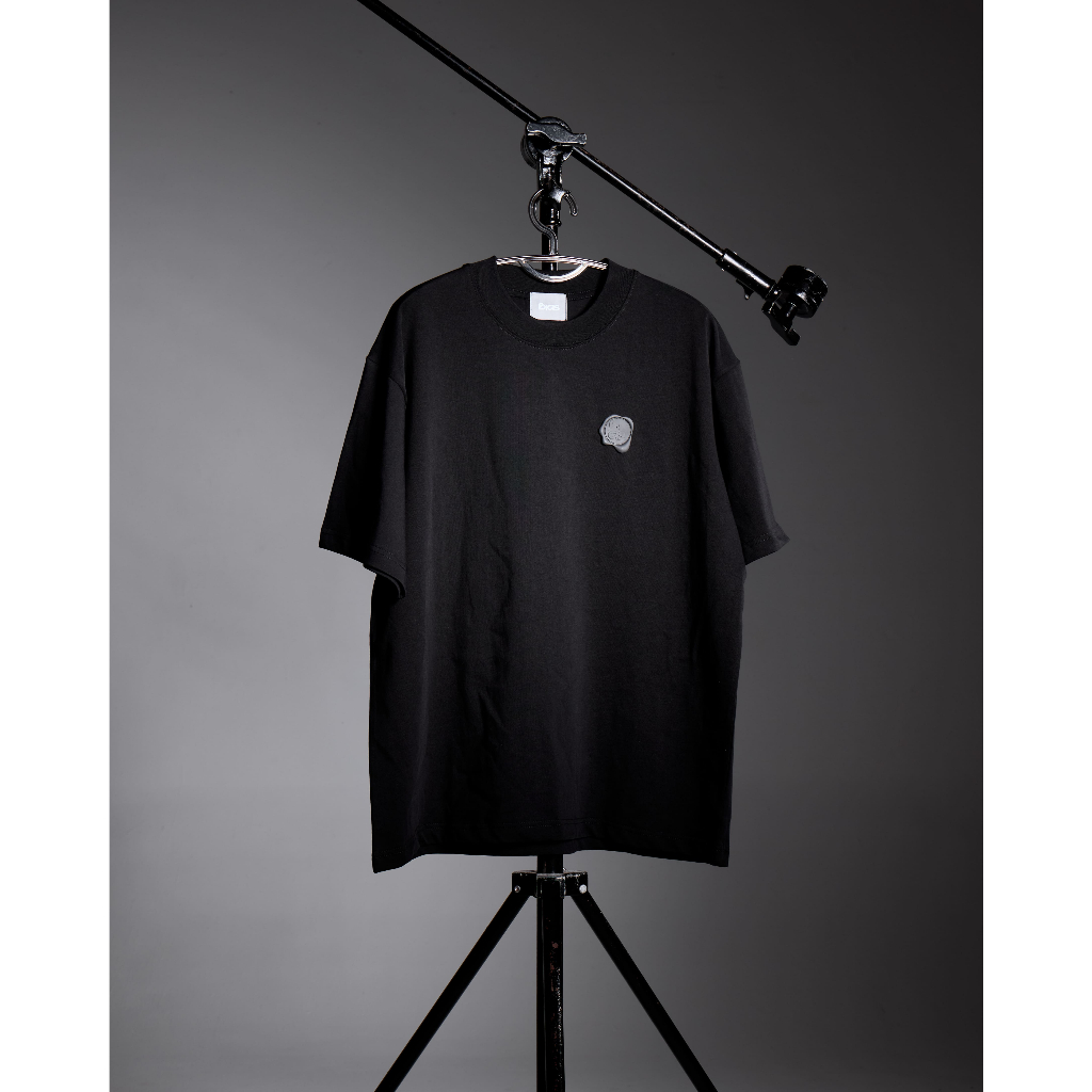 Bias Shirt Original Stamp เสื้อยืด Oversize Feather Comfort  ยับยากรีดง่ายเสื้อยืดโอเวอร์ไซส์ - สีดำ