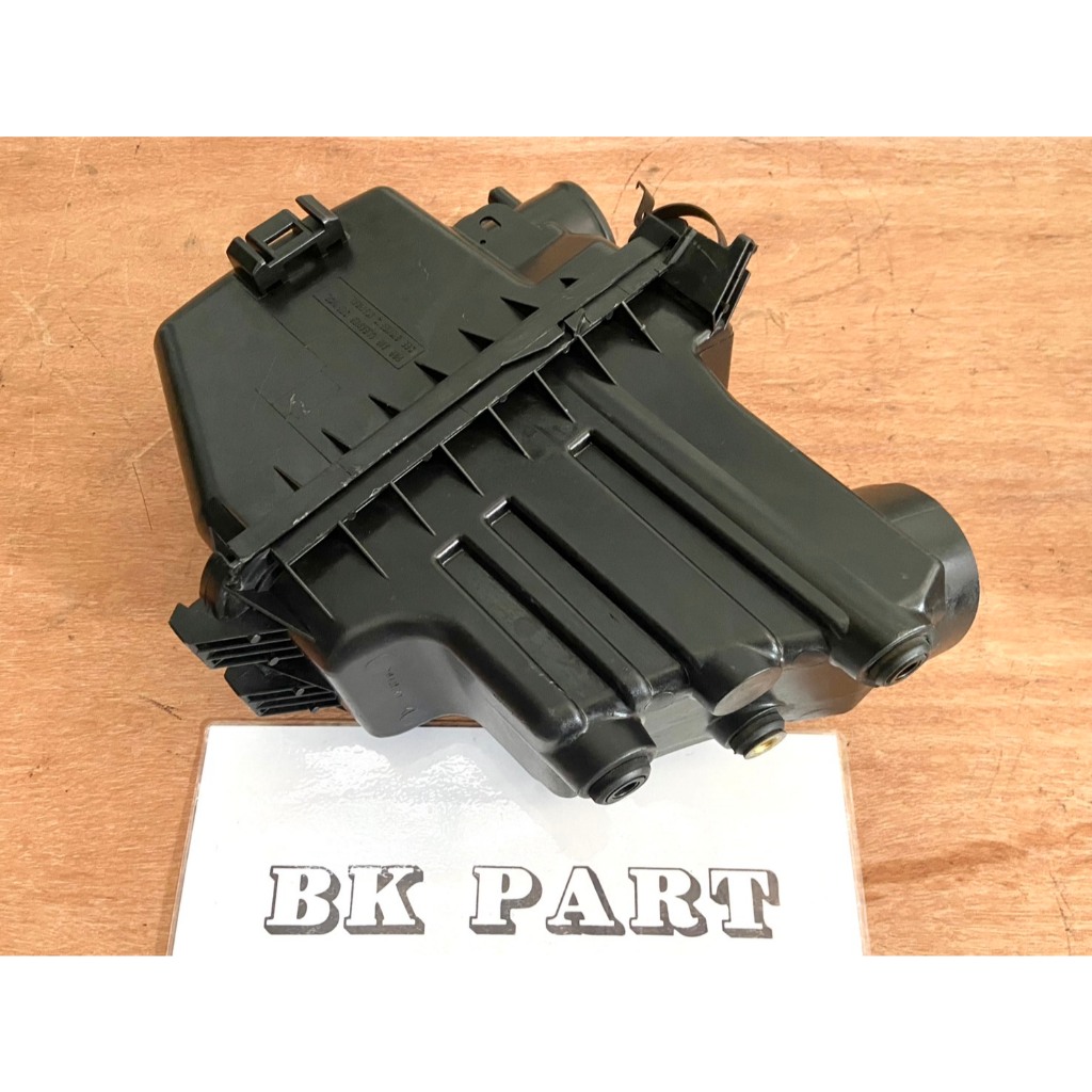 หม้อกรอง หม้อกรองอากาศ วีออส vios วีออสรุ่นแรกปี2003-2006 มือสองแท้ญี่ปุ่น สภาพดี (ไม่มีแอร์โฟว์)