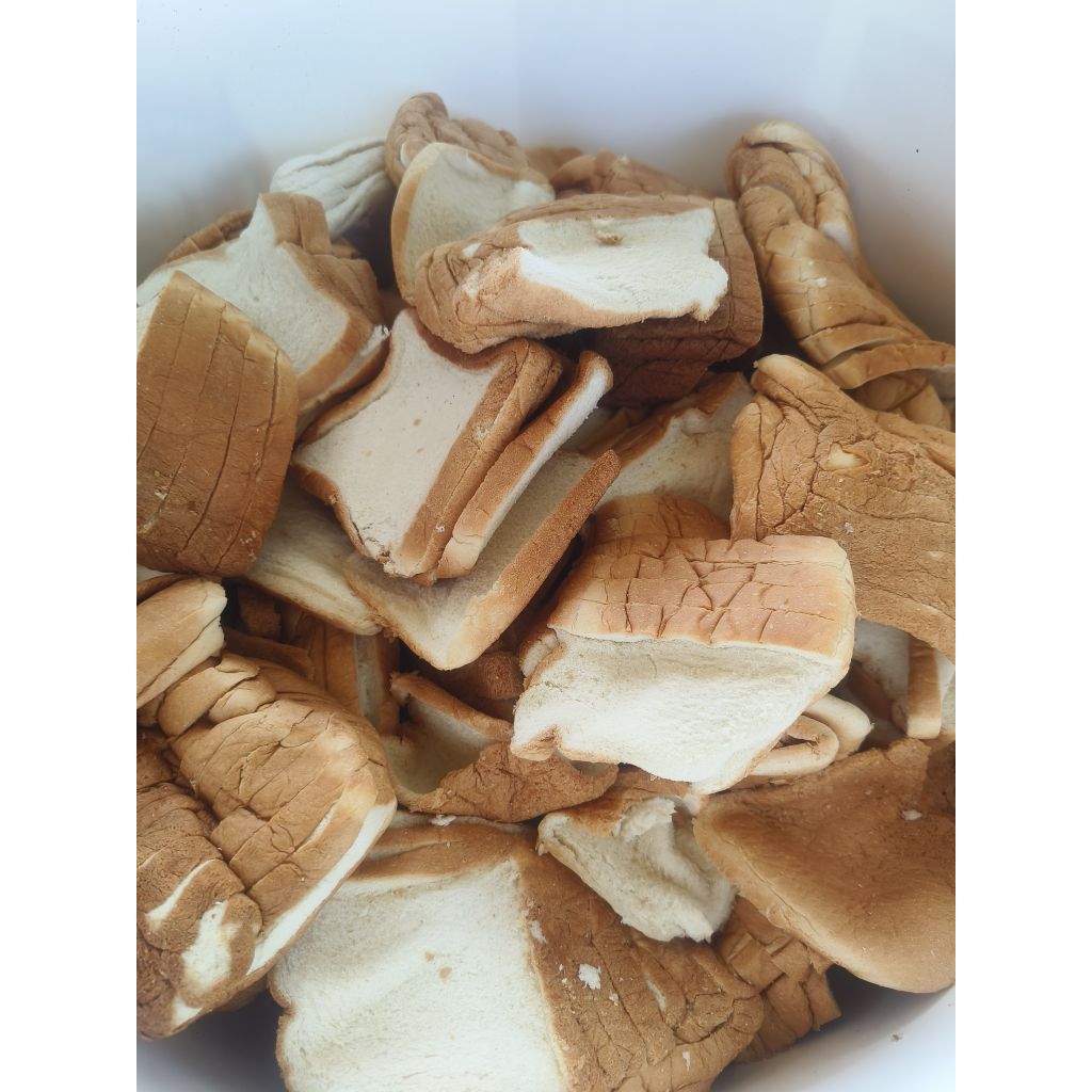 ขนมปังขาวปั่น ฟาร์มสไลด์ ขนมปังตกปลา หอมสดใหม่ทุกวัน