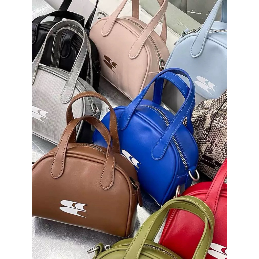 preorder กระเป๋า crying center sale