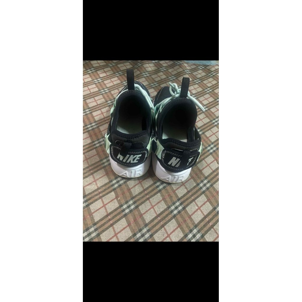 รองเท้าผ้าใบNike ของแท้