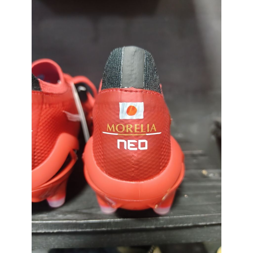 สติ๊กเกอร์UVติดรองเท้าสตั๊ดเพิ่มความโดดเด่นให้กับรองเท้าคู่โปรด มีตัวหนังสือและอิโมจิให้เลือกเยอะมาก(อิโมจิธงชาติ) - รูปที่ 6