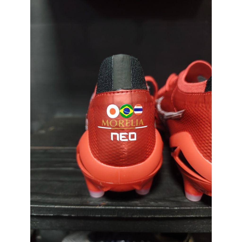 สติ๊กเกอร์UVติดรองเท้าสตั๊ดเพิ่มความโดดเด่นให้กับรองเท้าคู่โปรด มีตัวหนังสือและอิโมจิให้เลือกเยอะมาก(อิโมจิธงชาติ) - รูปที่ 2