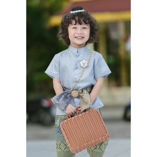 ชุดไทยเด็กชายสีเทา สุภาพ แขนสั้นใส่สบาย ผ้าดี ไม่ระคายผิว