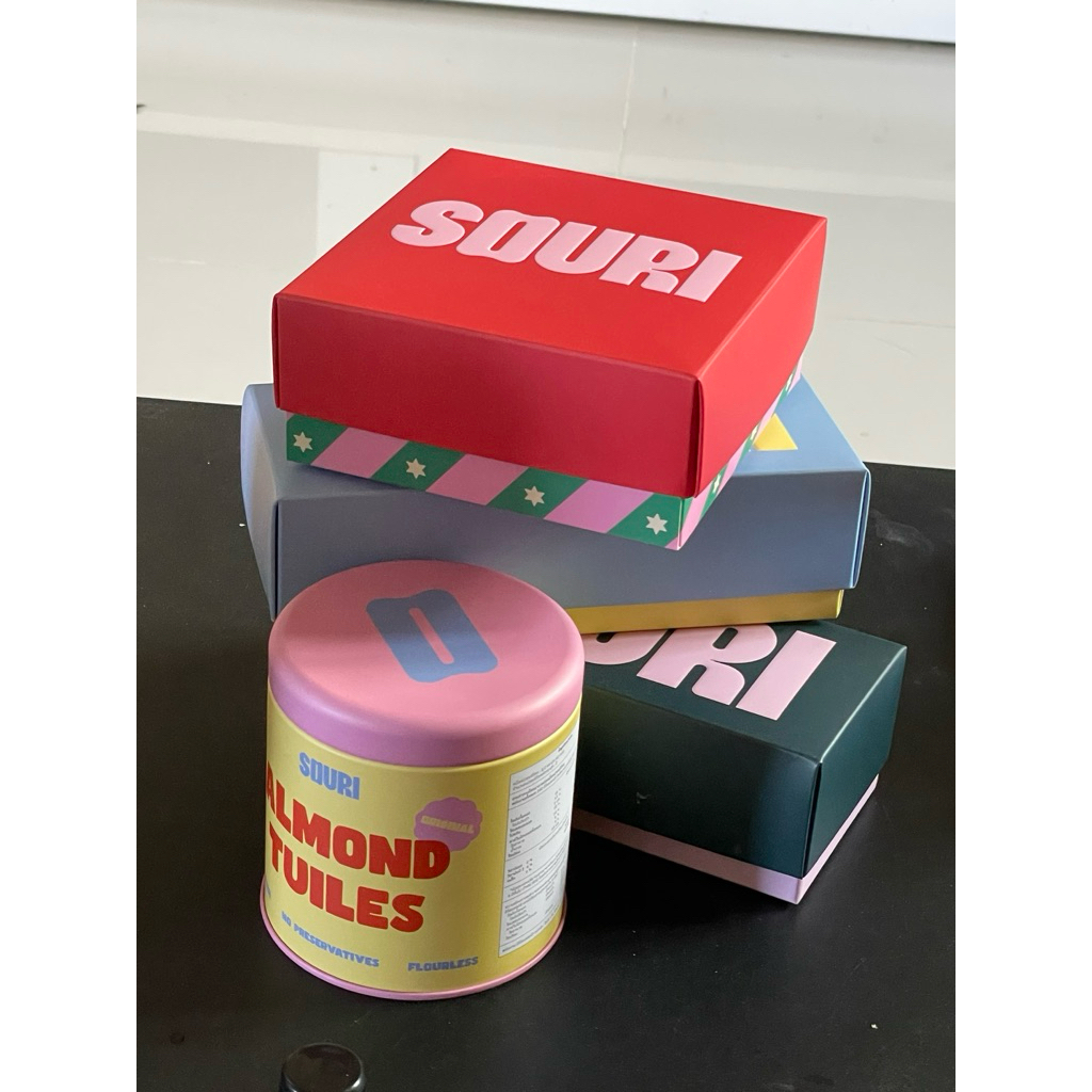 กล่องขนมมาการอง souri