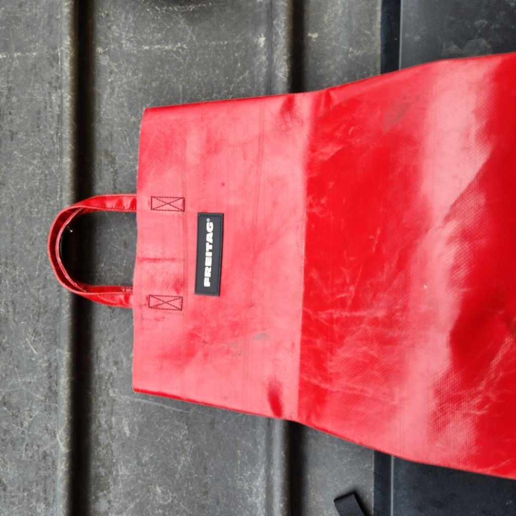 freitag miami all red color F52