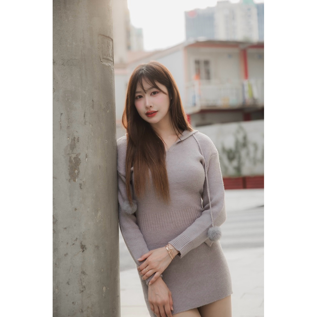 𝑯𝒐𝒐𝒅𝒊𝒆 𝒑𝒐𝒎 𝒑𝒐𝒎 𝒅𝒓𝒆𝒔𝒔 เดรสไหมพรมเข้ารูป - รูปที่ 3