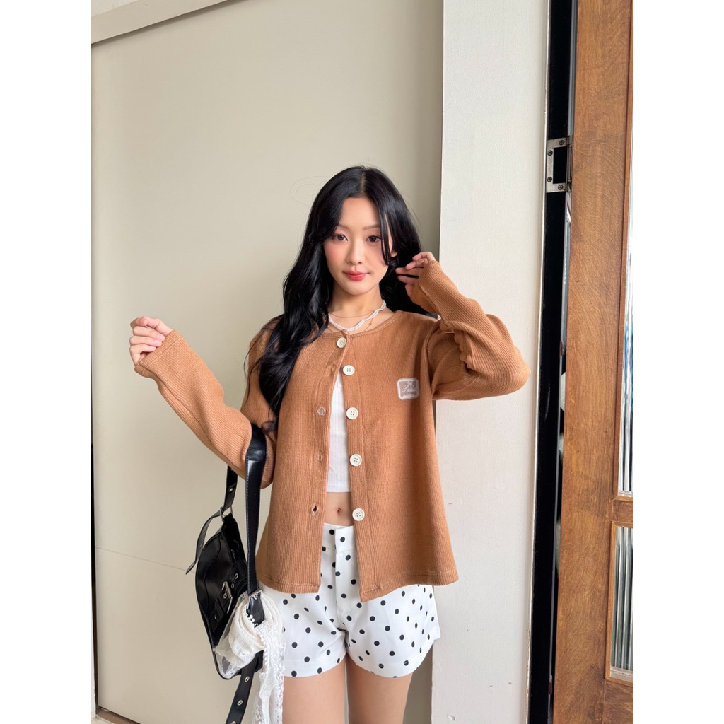 Mamildya.shop  เสื้อคาดิแกนแขนยาวผ้ายืดหยุ่นติดลูกไม้ที่อก/ E2-5/COOK-ยาวขาว⚫ ราคา ถูกที่สุด ดีลบีเคเค แกลเลอรีภาพที่ 6