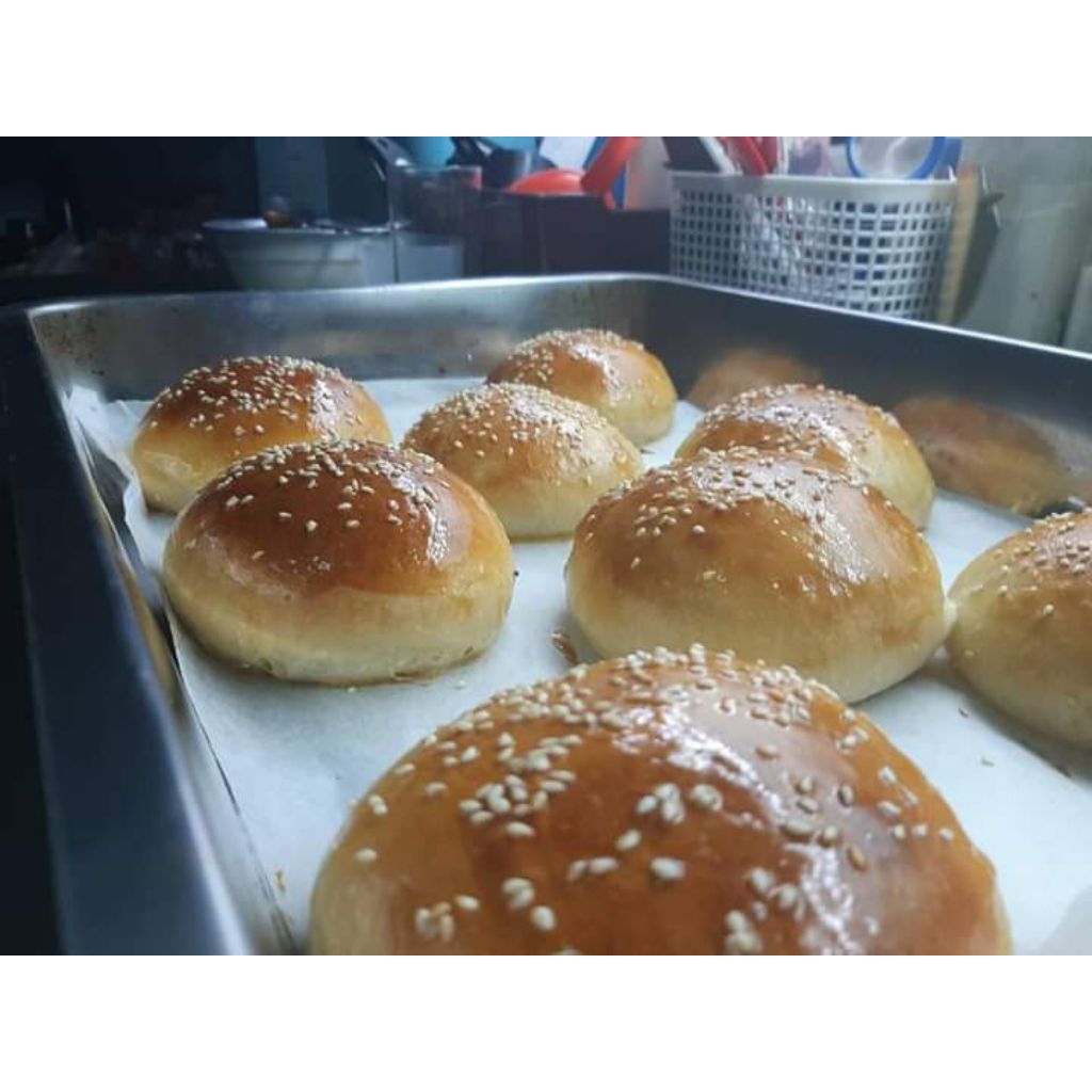 Burger buns,ขนมปังเบอร์เกอร์โฮมเมด90-95g/8pcs/เเพค8ชิ้น