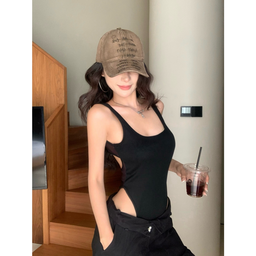 SuperCandy🌷พร้อมแผ่นรองหน้าอก Kink Halter Camisole ผู้หญิงฤดูร้อน Slim-fit Design รู้สึกสาวร้อนด้านนอกสีเทา Jumpsuit - รูปที่ 5