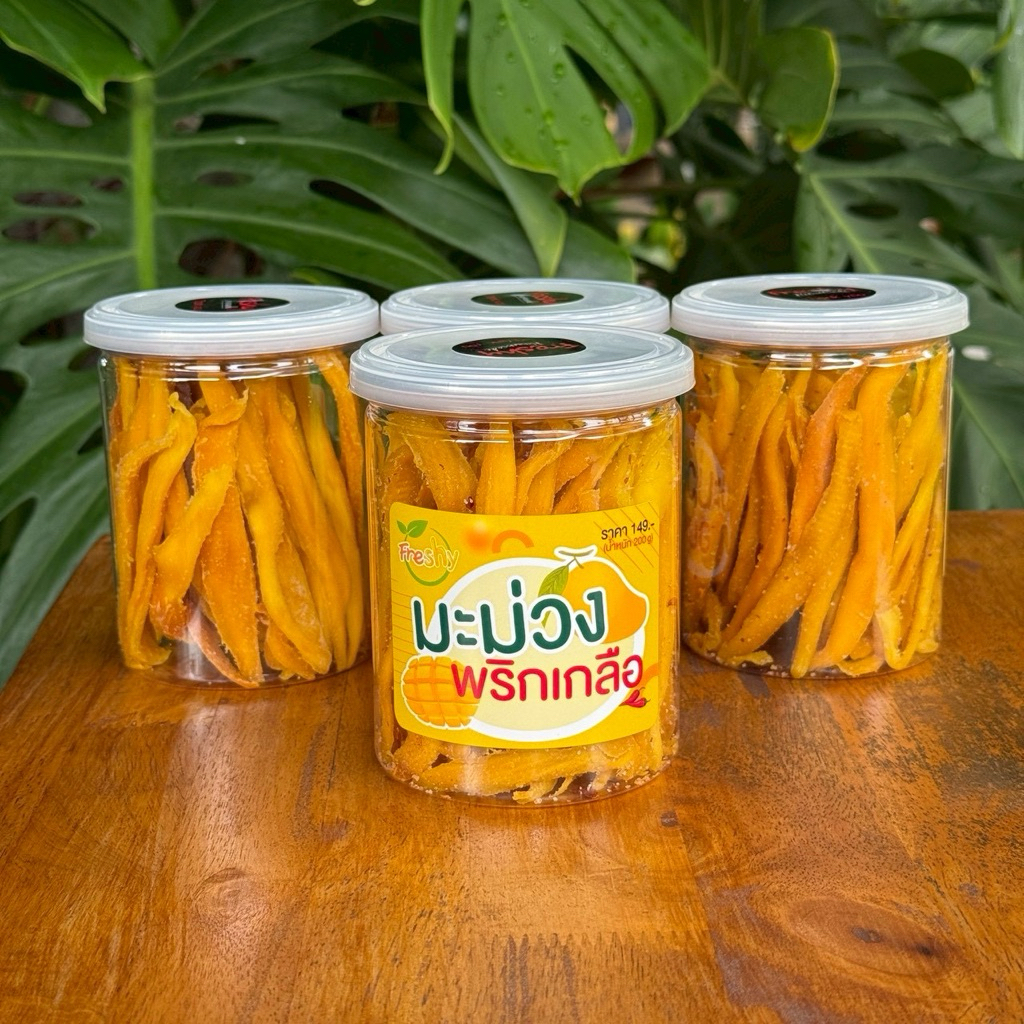Freshy มะม่วงอบแห้งคลุกพริกเกลือชมพู  รสชาติกลมกล่อม หวานอมเปรี้ยว เค็มนิด เผ็ดหน่อย อร่อยลงตัว