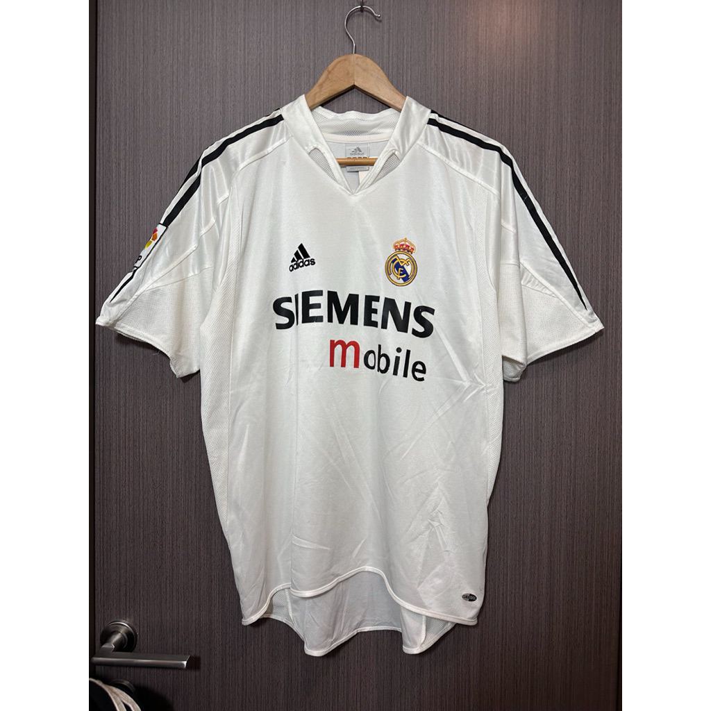 เสื้อบอลทีม Real Madrid 2004-2005 (ของแท้💯)