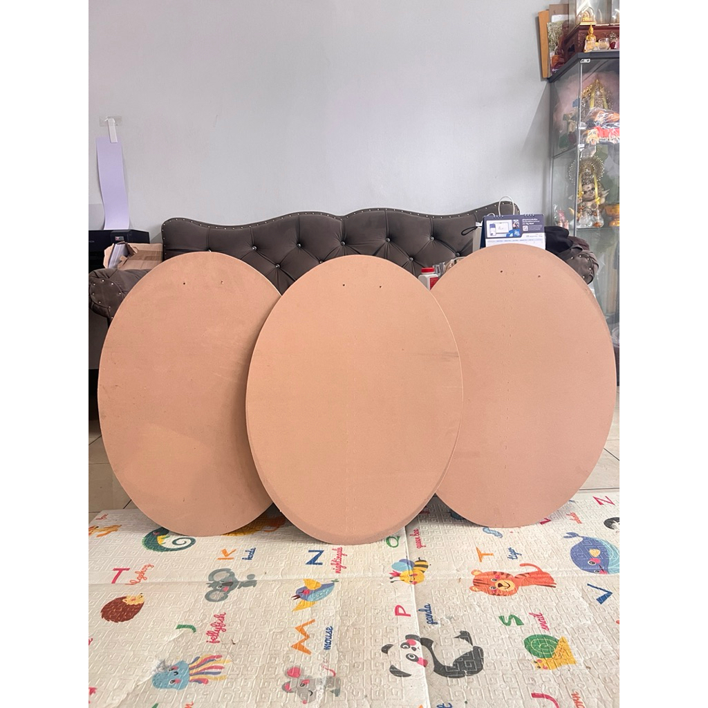 กระดานพวงหรีด ทรงรี ขนาด 60x80 CM พร้อมเจาะรูแขวน