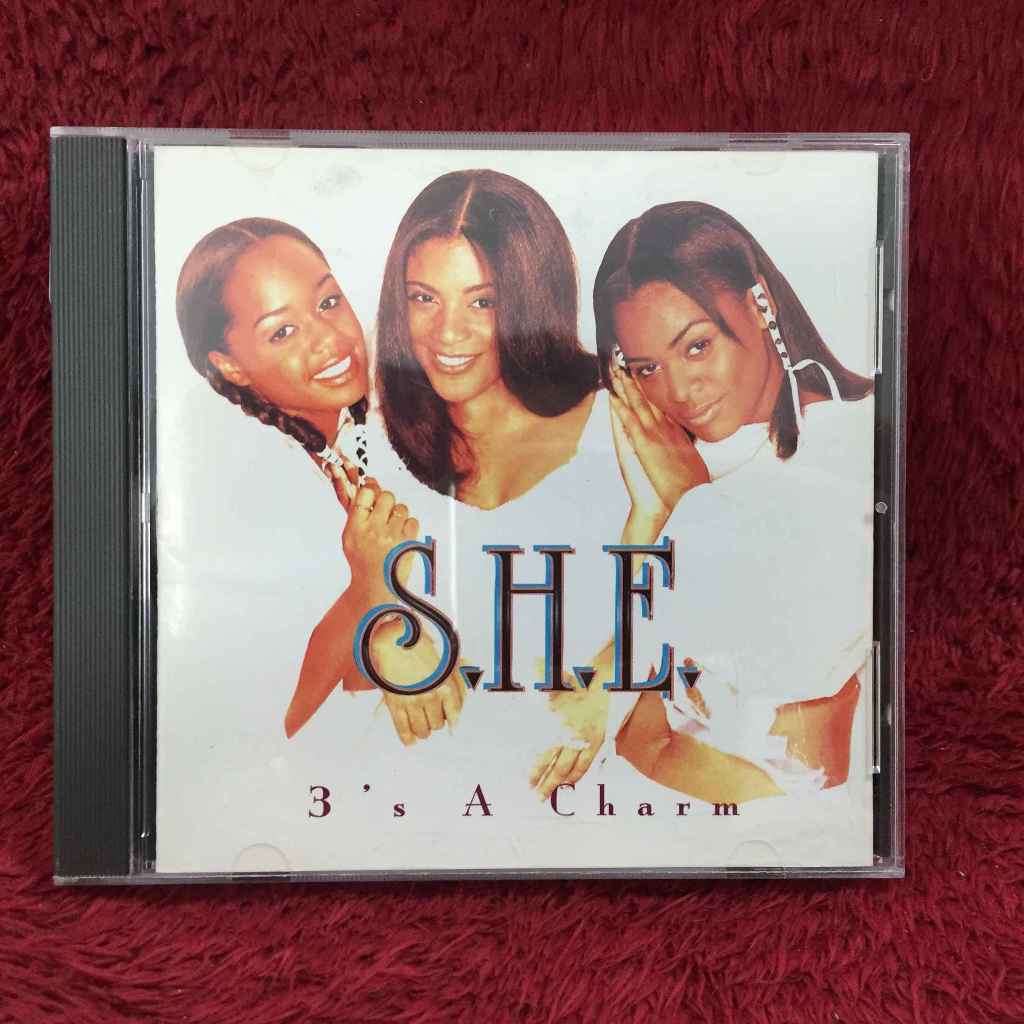 CD S.H.E. – 3's A Charm สภาพตามรูปปก EA7-25