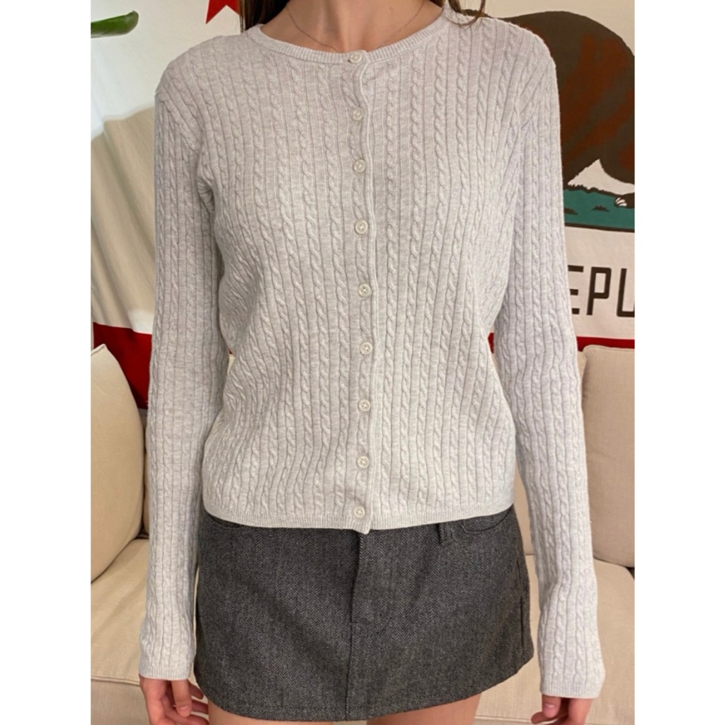 (พร้อมส่ง) BrandyMelville Zoe Cable Knit Cardigan (สีเทา) เสื้อคาร์ดิแกน เสื้อแขนยาว ของแท้จากช็อป