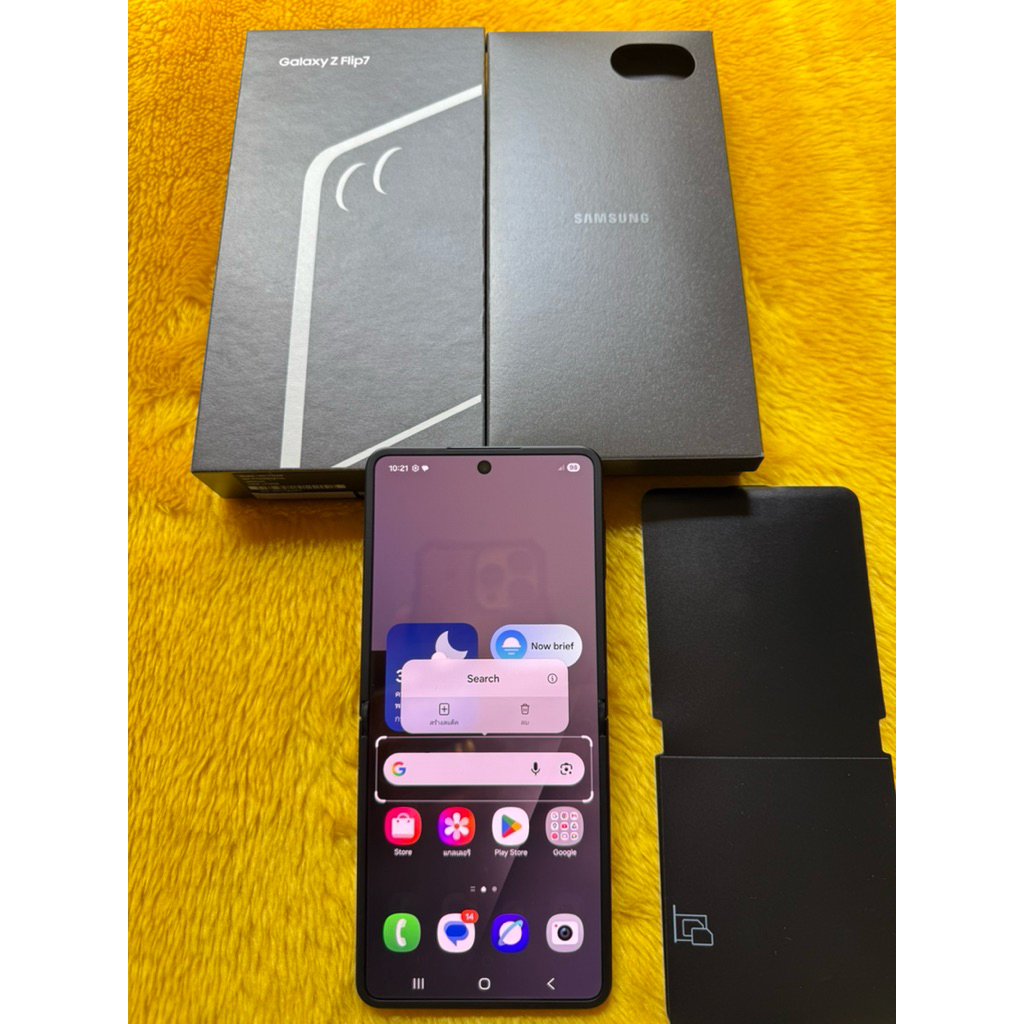 # Samsung Galaxy Z Flip7-12/512GB-เครื่องศูนย์ใหม่มากประกันCareplus2ปีแน่นๆ